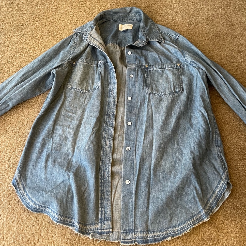 Jean universal thread shirt